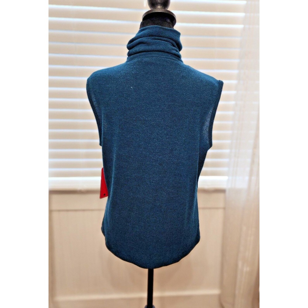 Women's Sleeveless Bella Turtleneck Top by (mimi+ royce)  in Peacock Size LG - Picture 4 of 9